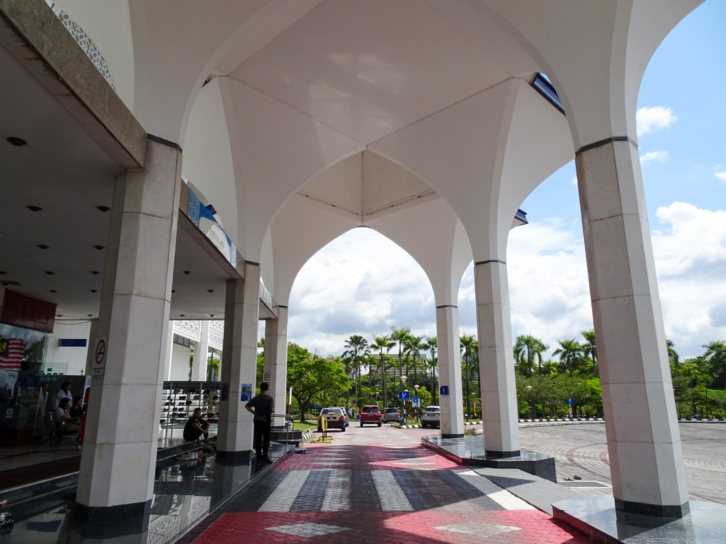 スルタン・サラフディン・アブドゥル・アジズ・モスク_11