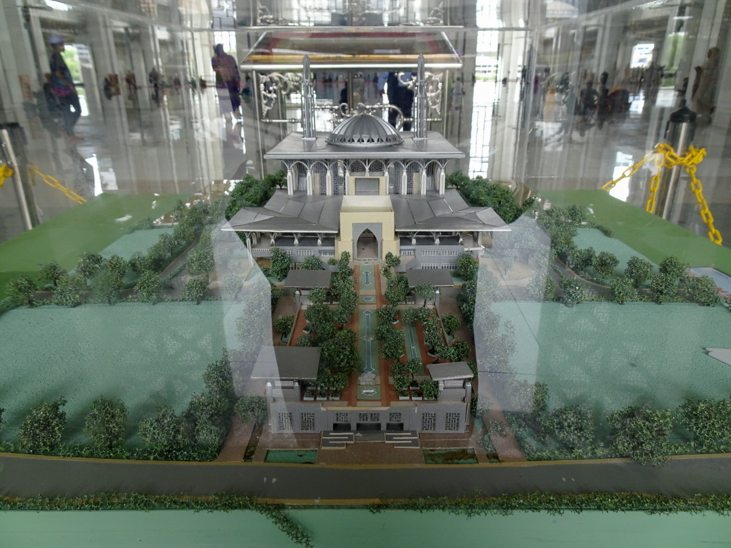 トゥアンク・ミザン・ザイナル・アビディン・モスク_24