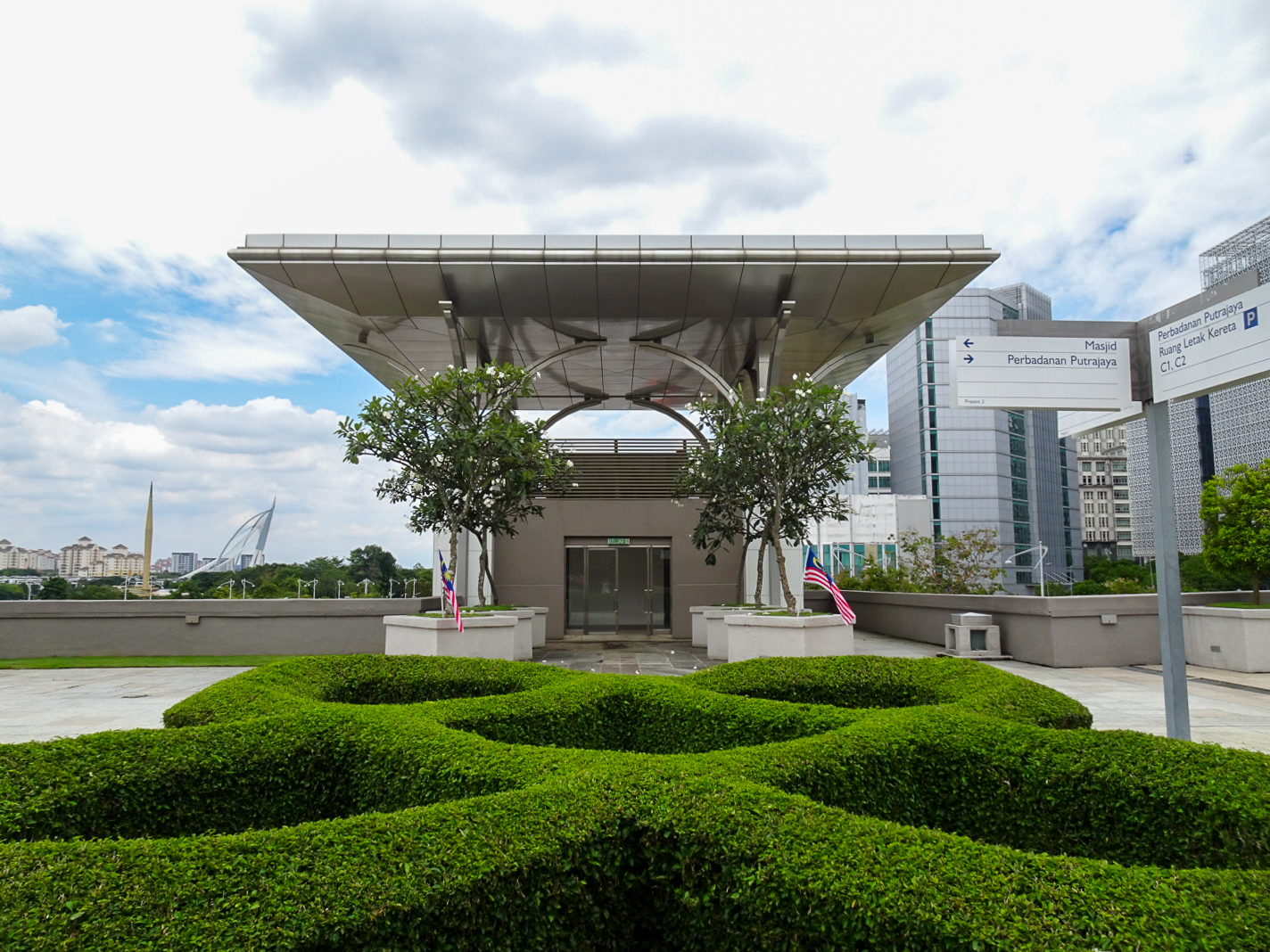 トゥアンク・ミザン・ザイナル・アビディン・モスク_6