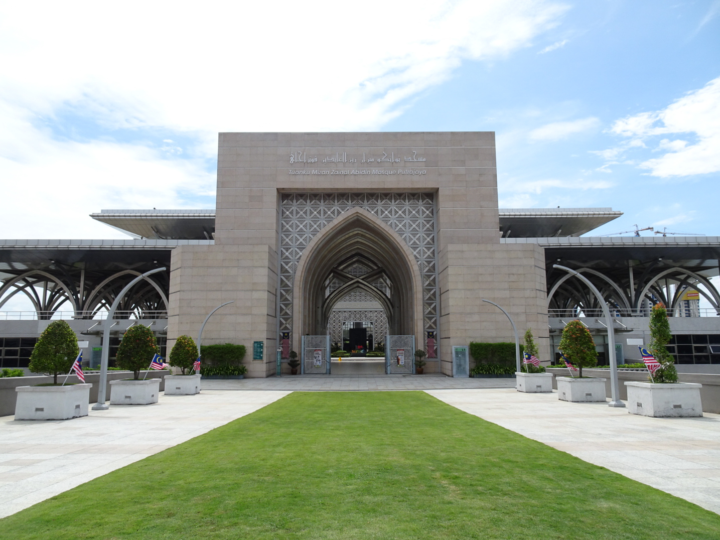 トゥアンク・ミザン・ザイナル・アビディン・モスク_8