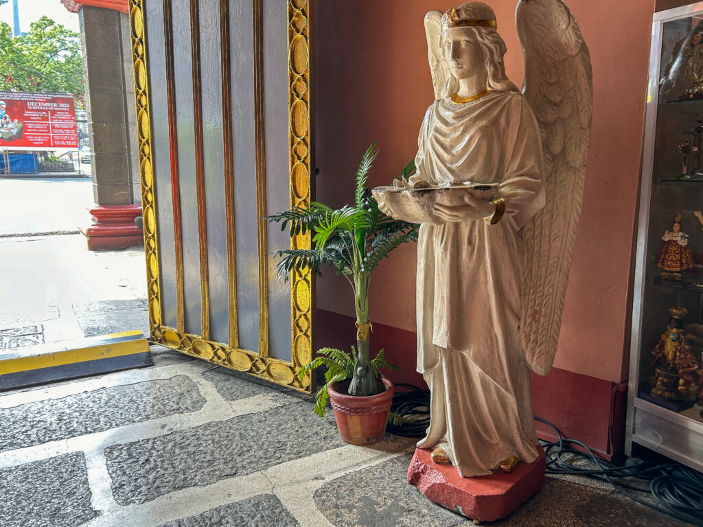 ビノンド教会_19