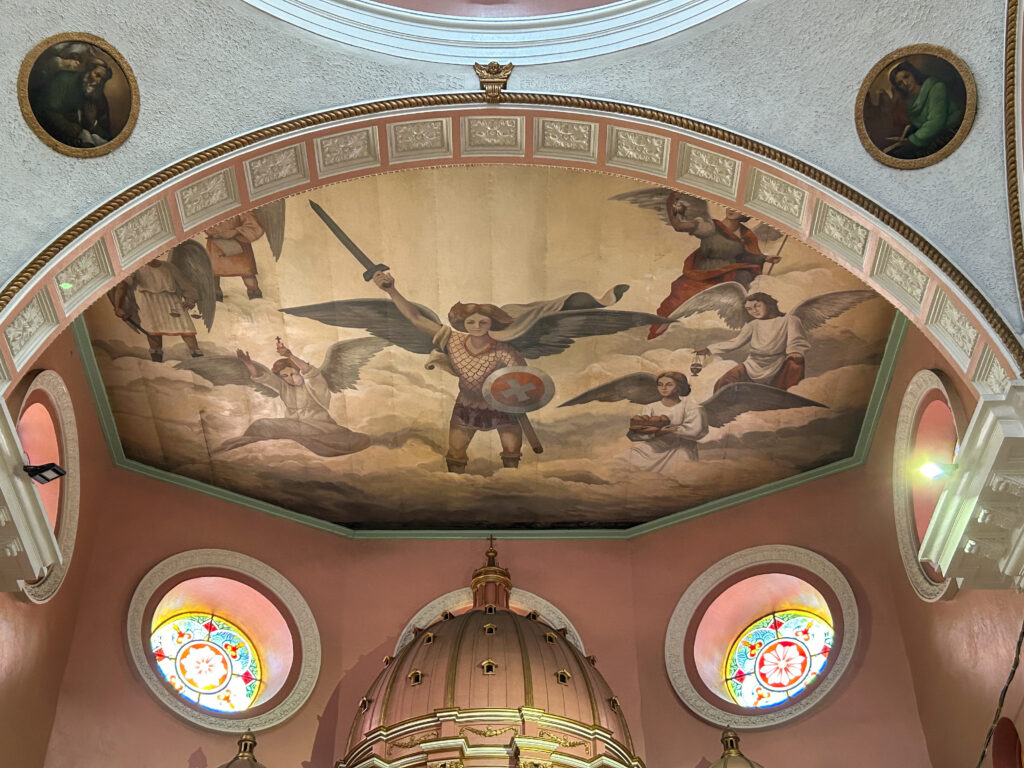 ビノンド教会_43