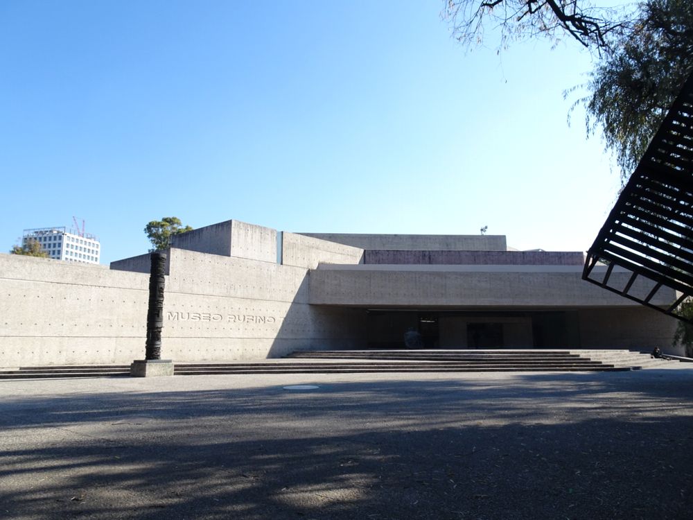 ルフィーノ・タマヨ美術館1