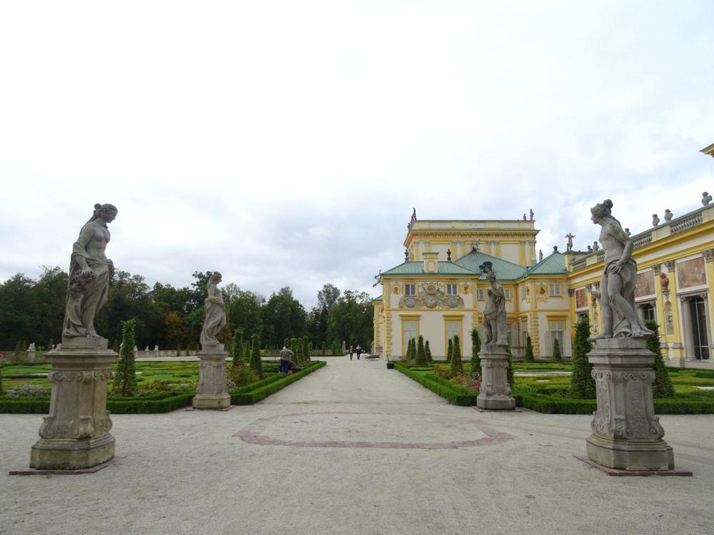 ヴィラヌフ宮殿32