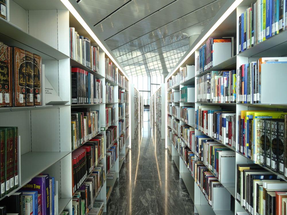 カタール国立図書館35