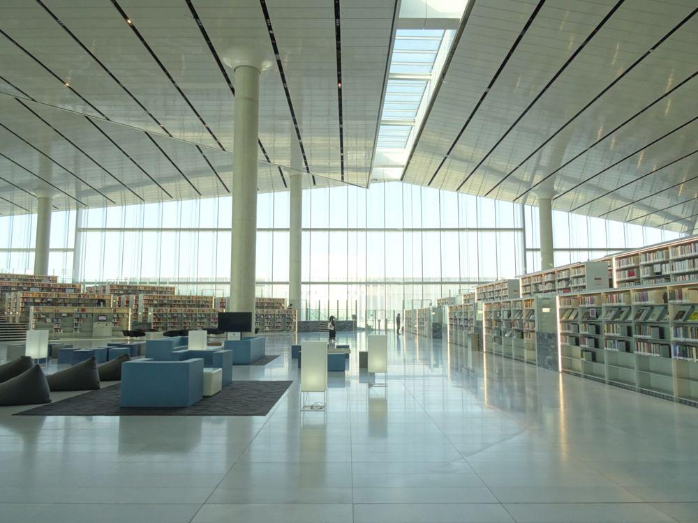 カタール国立図書館43